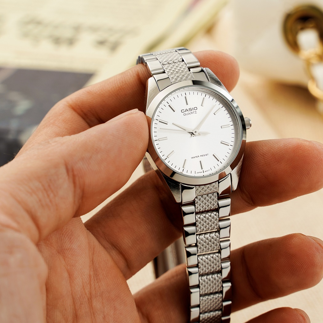 Đồng hồ Casio nữ mặt tròn chính hãng