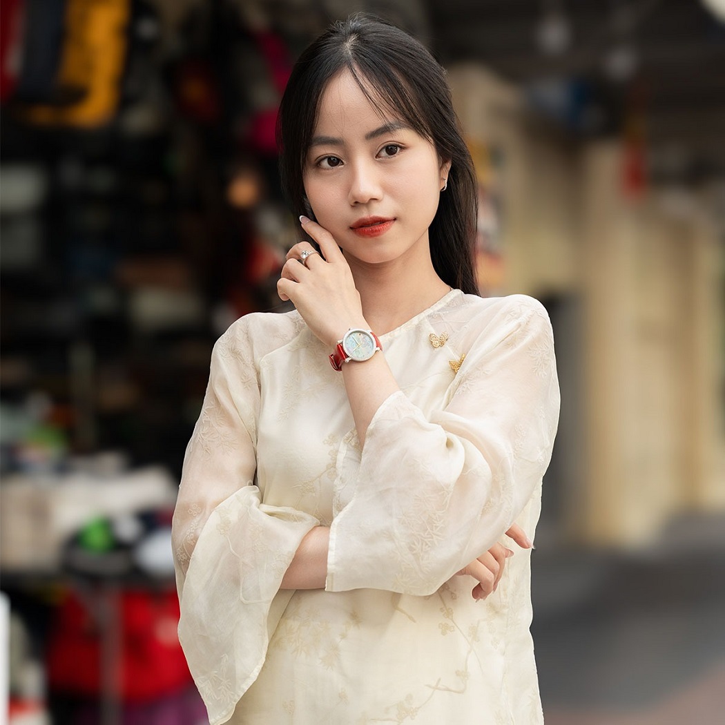 đồng hồ nữ dây đỏ dành cho những cô nàng có gu thẩm mỹ cao