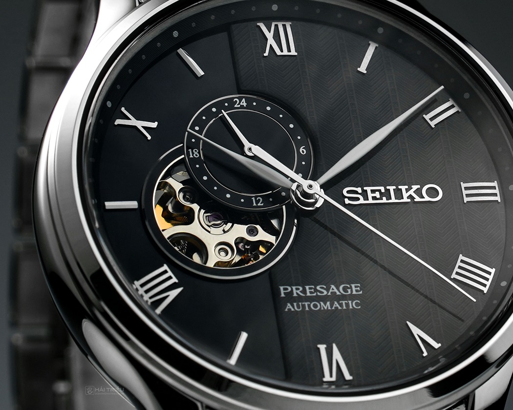 Cận cảnh mặt số đồng hồ Seiko nam SSA377J1