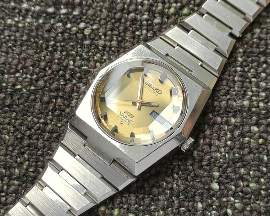 King Seiko 5626-6010 không tuân thủ theo Grammar of Design