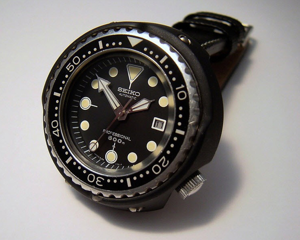 Seiko Diver 6159-022 với vỏ bằng Titan