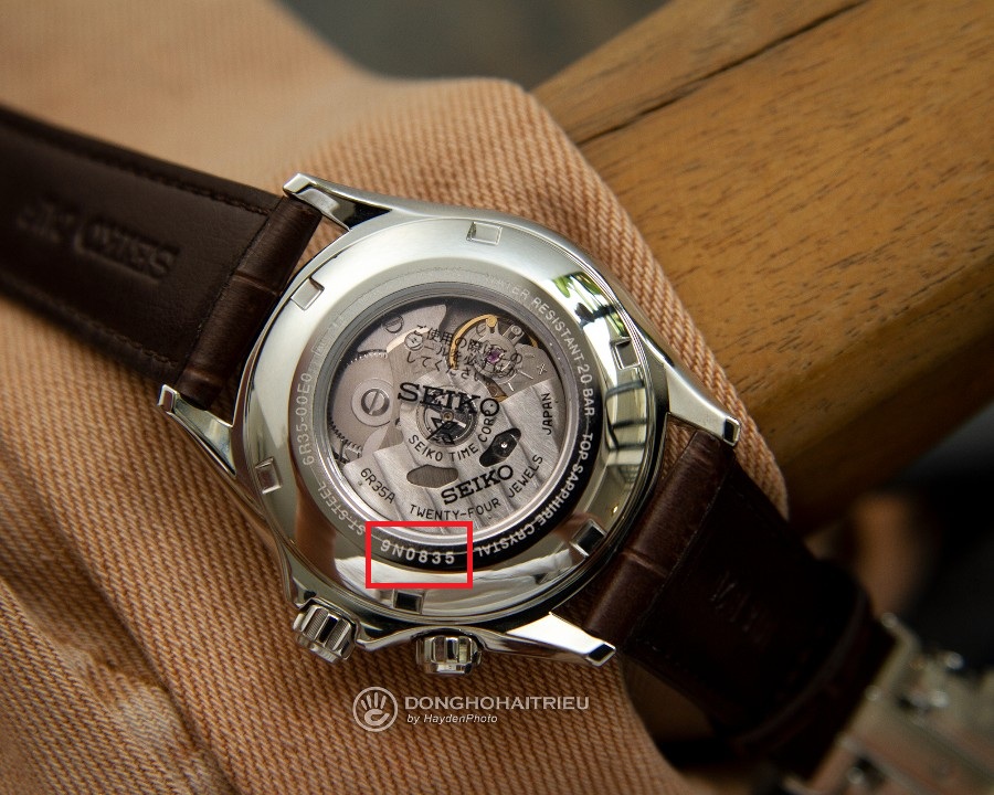 Cách check số Seri đồng hồ Seiko có 6 chữ và số với mã là 9N0835