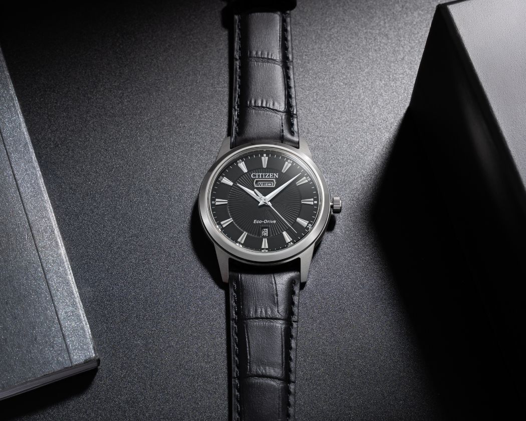 Đồng hồ Citizen Eco-Drive nam AW0100-27E