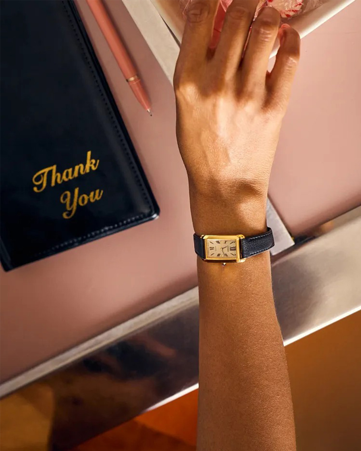 Citizen nữ năng lượng ánh sáng EW5622-09P - Cho nữ yêu vẻ đẹp cổ điển