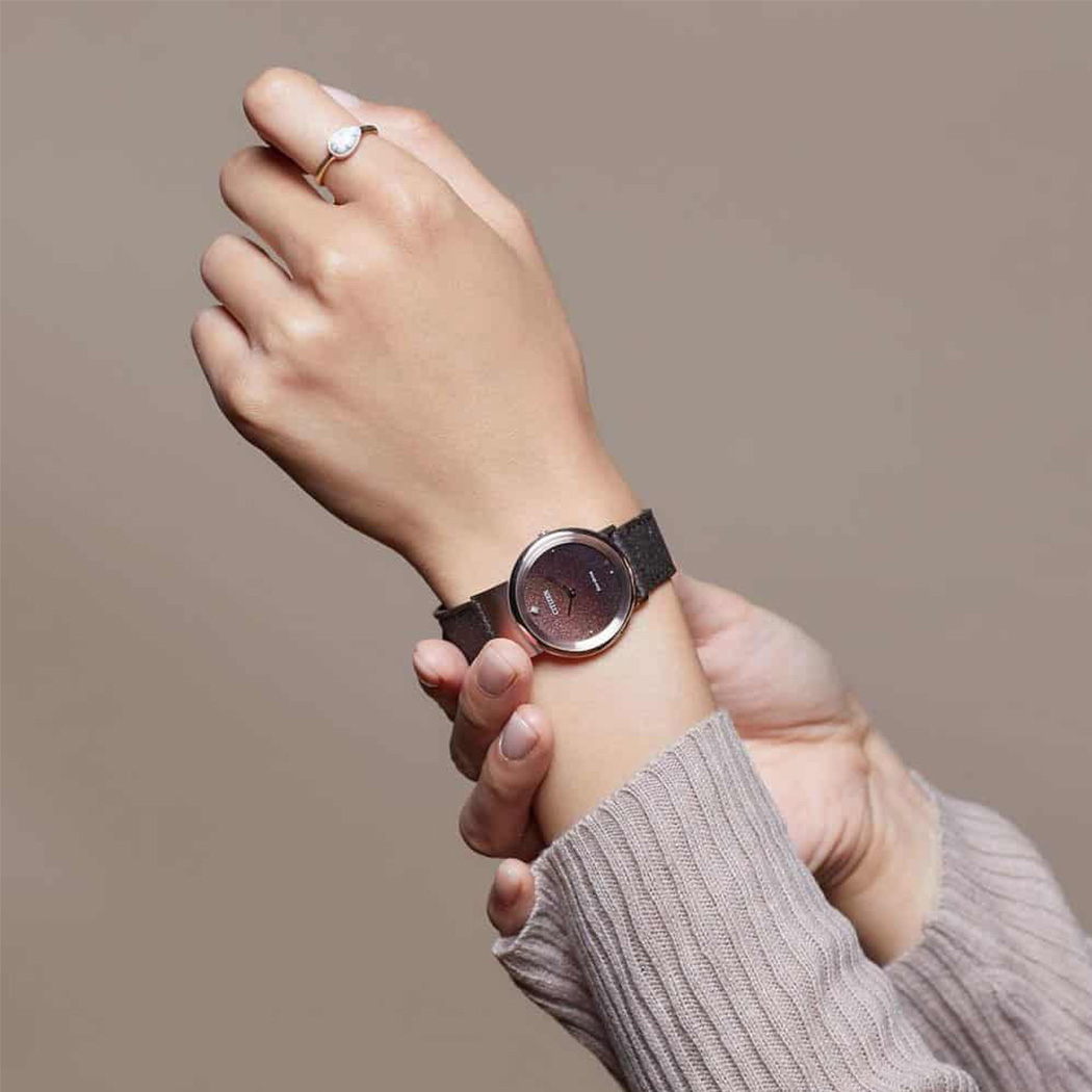 Citizen Eco-Drive Titanium chống trầy xước, chống ăn mòn tối ưu