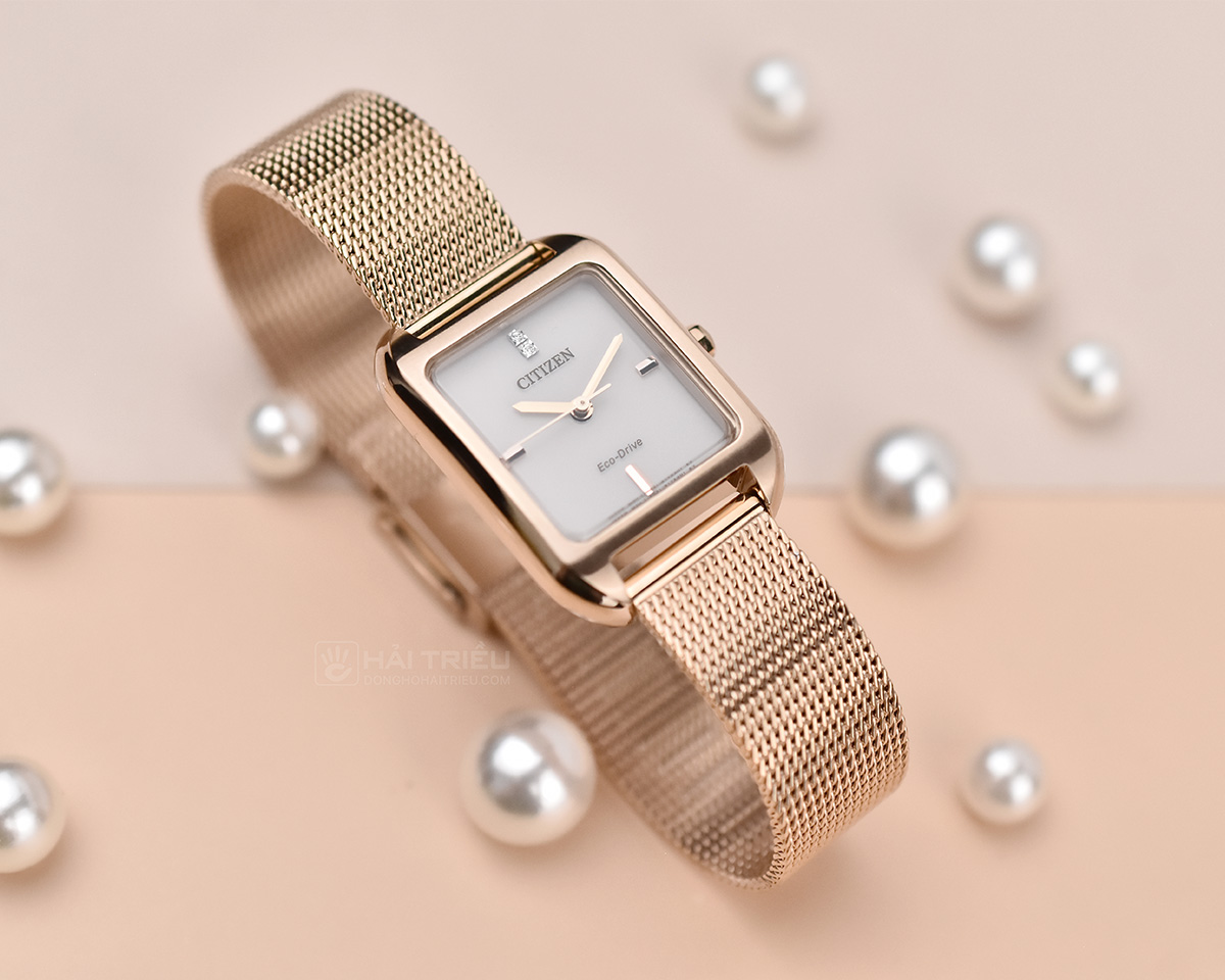 Citizen Eco-Drive CEM0493-85P - Bản mặt vuông bán chạy tại Đồng Hồ Hải Triều