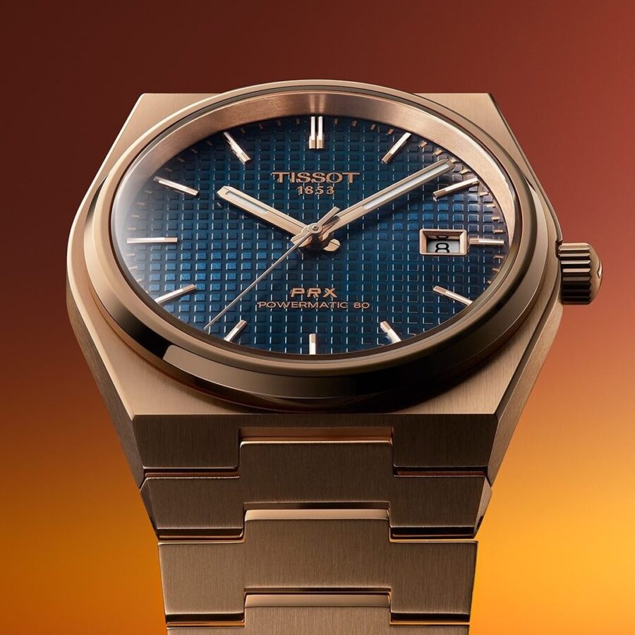 Tissot PRX Gold Powermatic 80 Gold: Nổi bật với mặt số dập vân "Waffle" (Tapisserie)