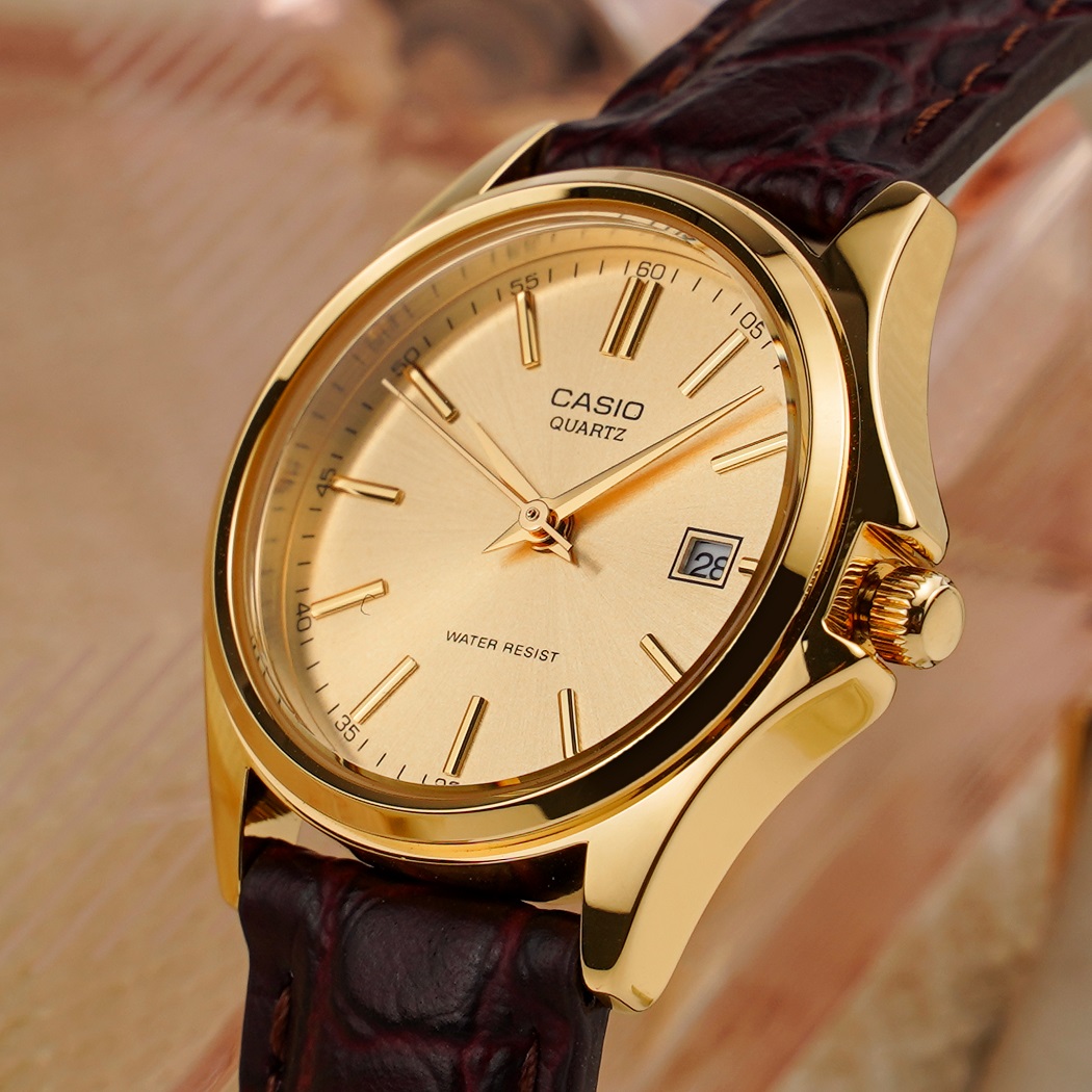 Đồng hồ Casio màu vàng Gold (cận cảnh mặt số)