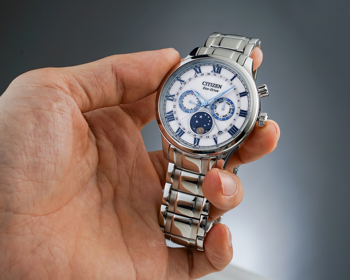 Đồng hồ Citizen Moonphase là gì?