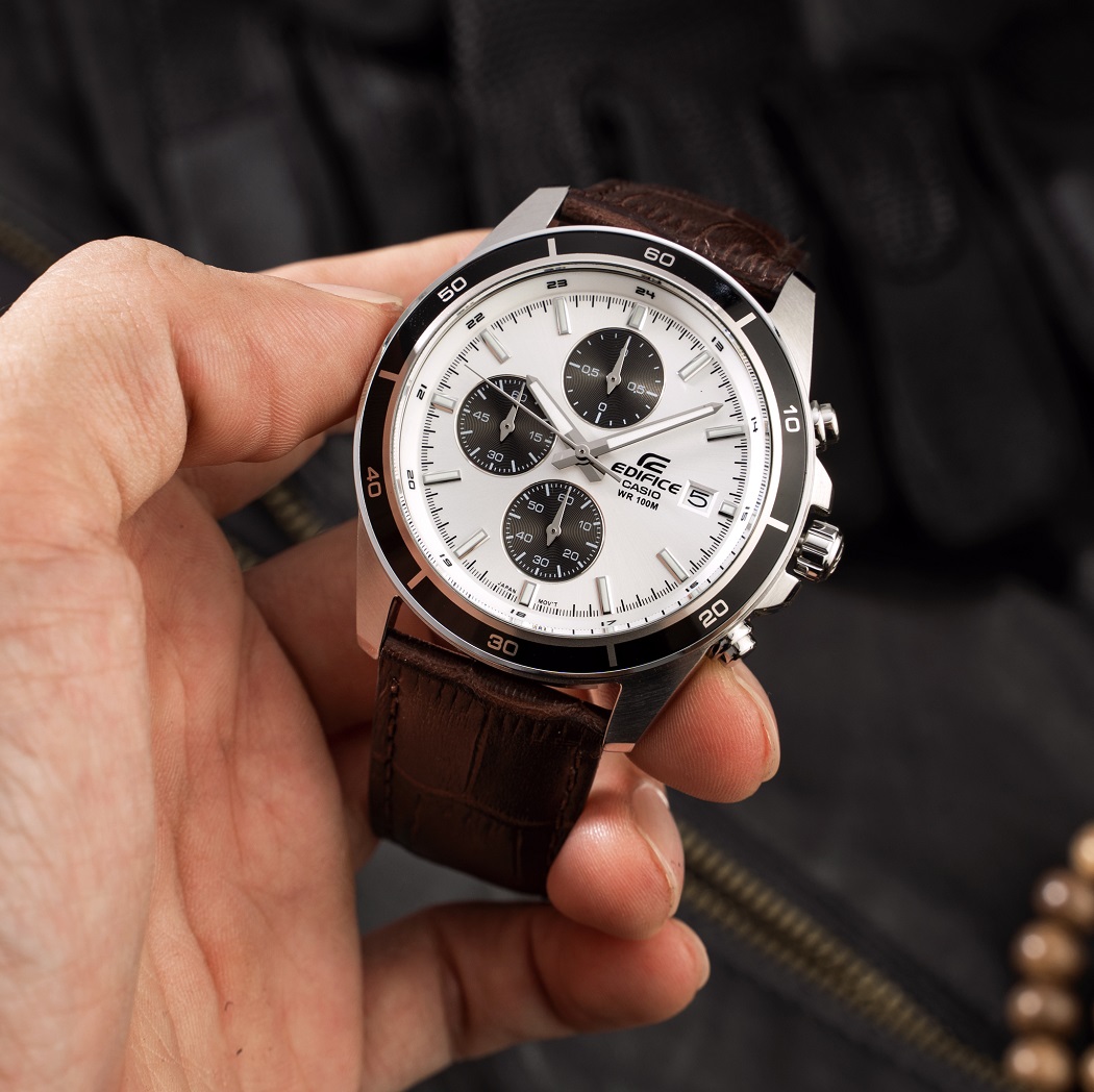 Đồng hồ Casio nam 6 kim