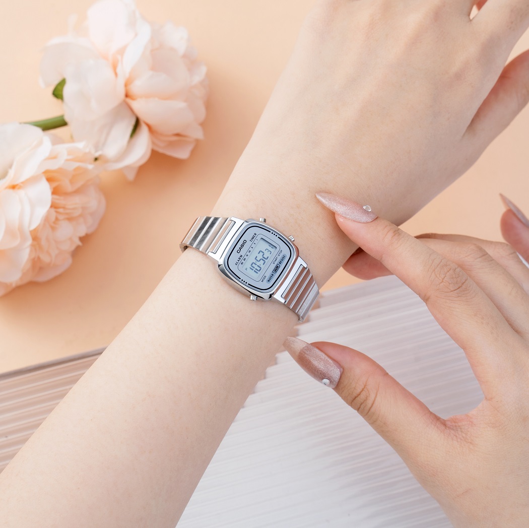 Đồng hồ Casio nữ chính hãng