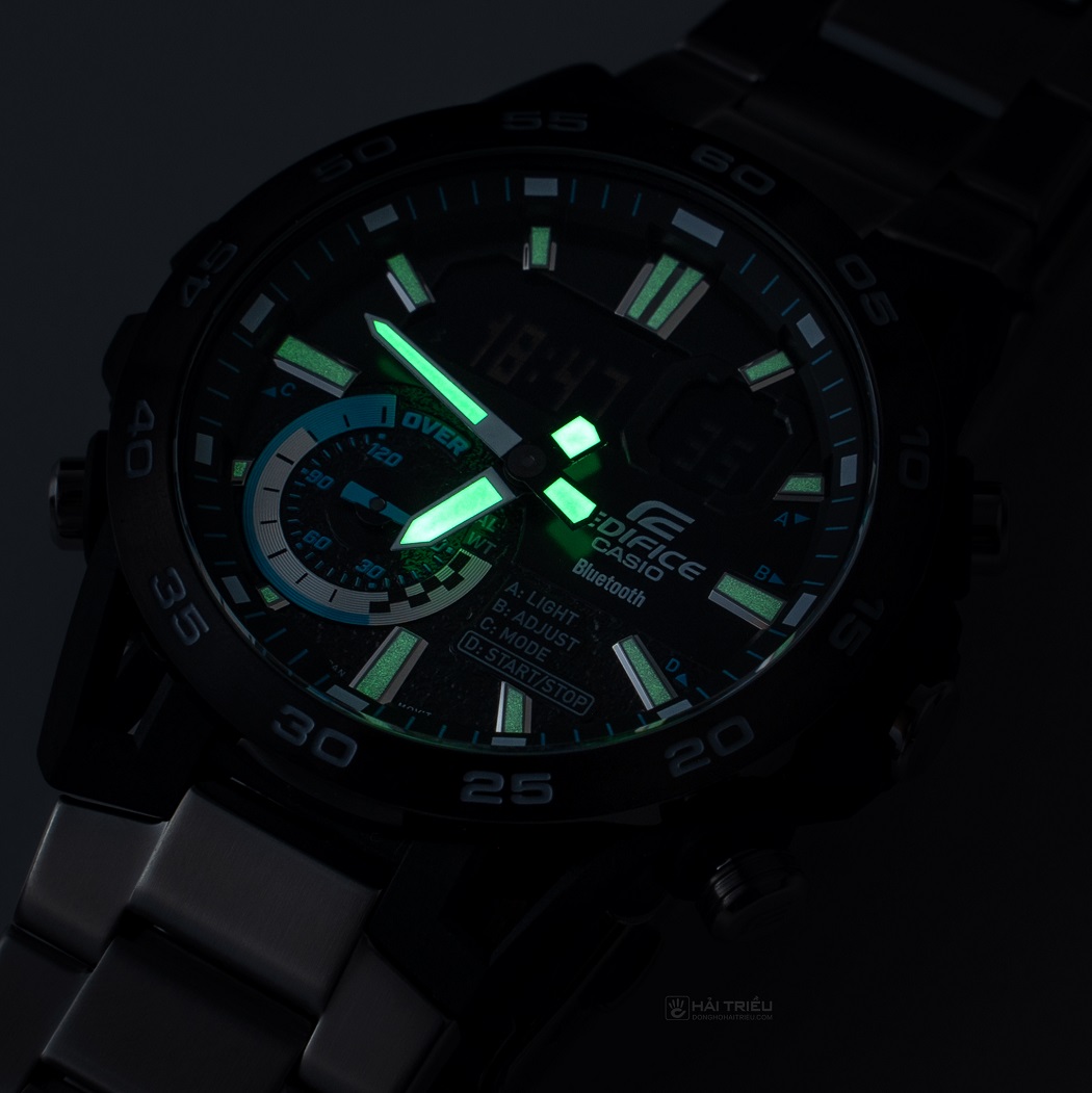 Đồng hồ Casio thể thao có tính năng dạ quang