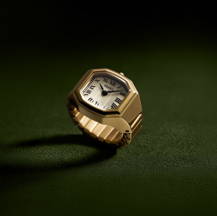 Cận cảnh chiếc Raquel Watch Ring (nhẫn đồng hồ) gây sốt