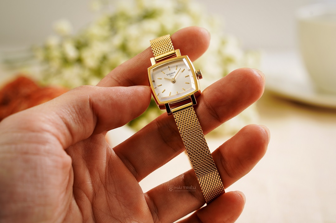 Ảnh chụp thực tế chiếc đồng hồ Tissot Lovely Square sau 3 tháng sử dụng