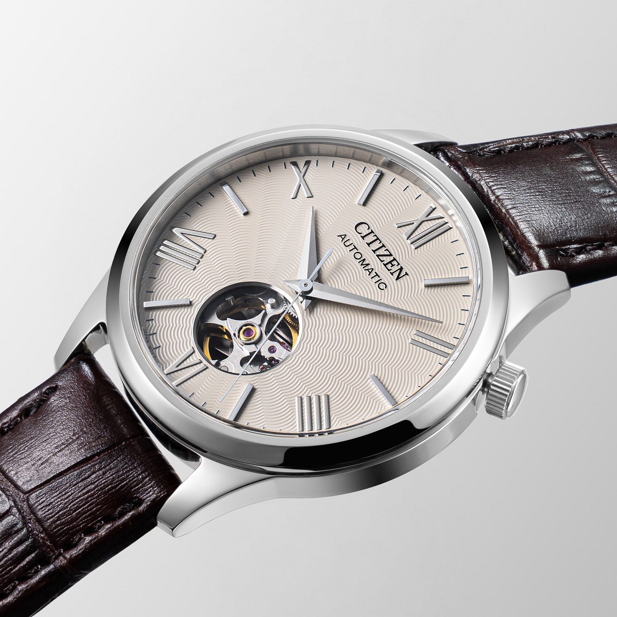 Citizen nam sapphire NH9130-17A - Open Heart sang trọng