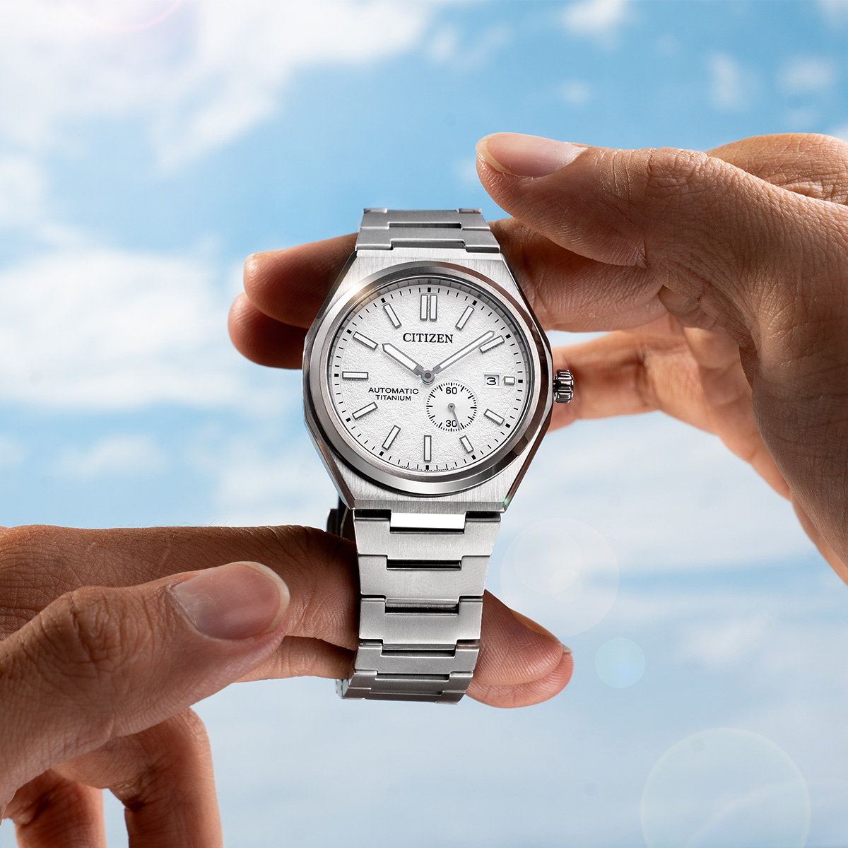Đồng hồ Citizen nam dây Titanium NJ0180-80A