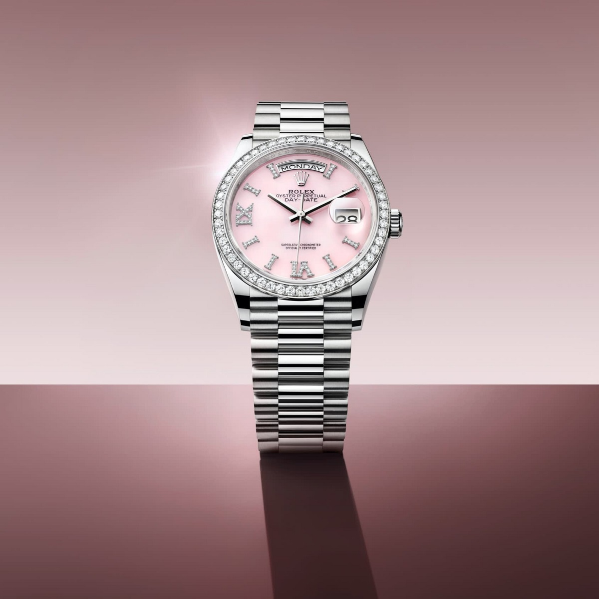 Rolex là bảo chứng vàng cho tính năng Day-Date