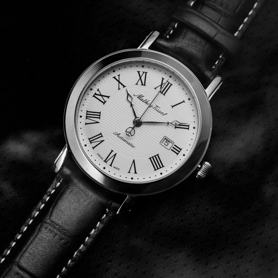 Đồng hồ cơ của Mathey Tissot
