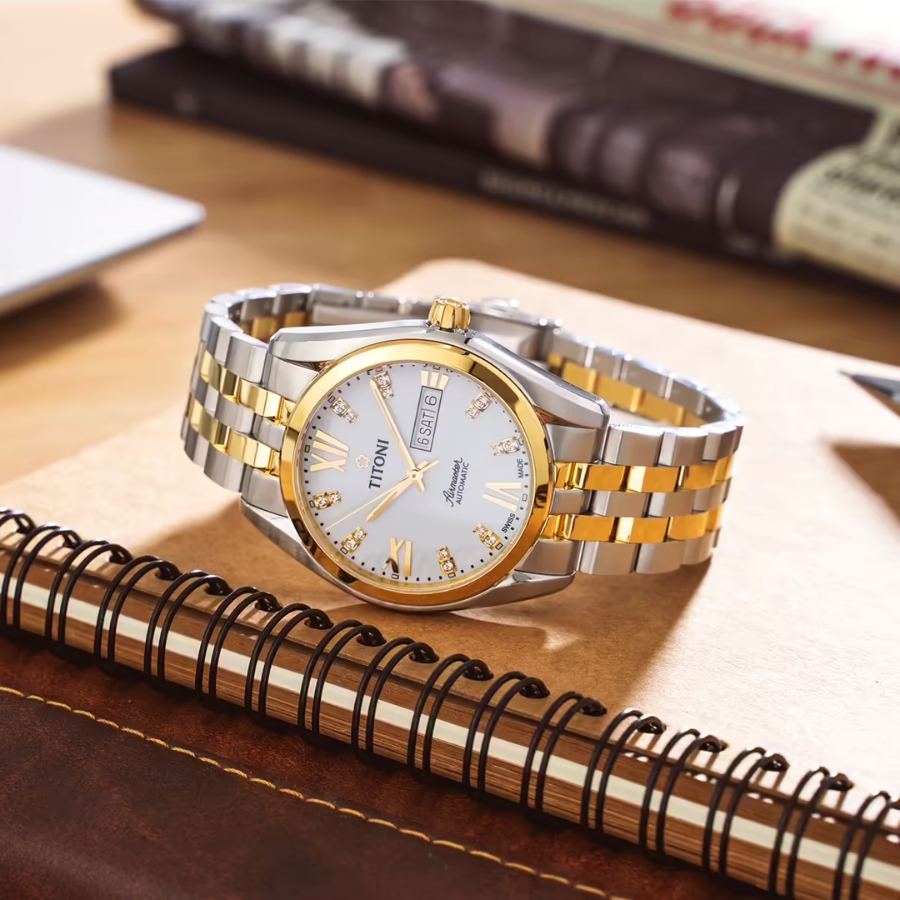 Đồng hồ mạ vàng PVD