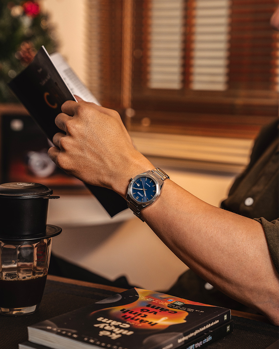 Đồng hồ Citizen Eco-Drive E111 phù hợp với nam giới công sở và yêu thích khám phá