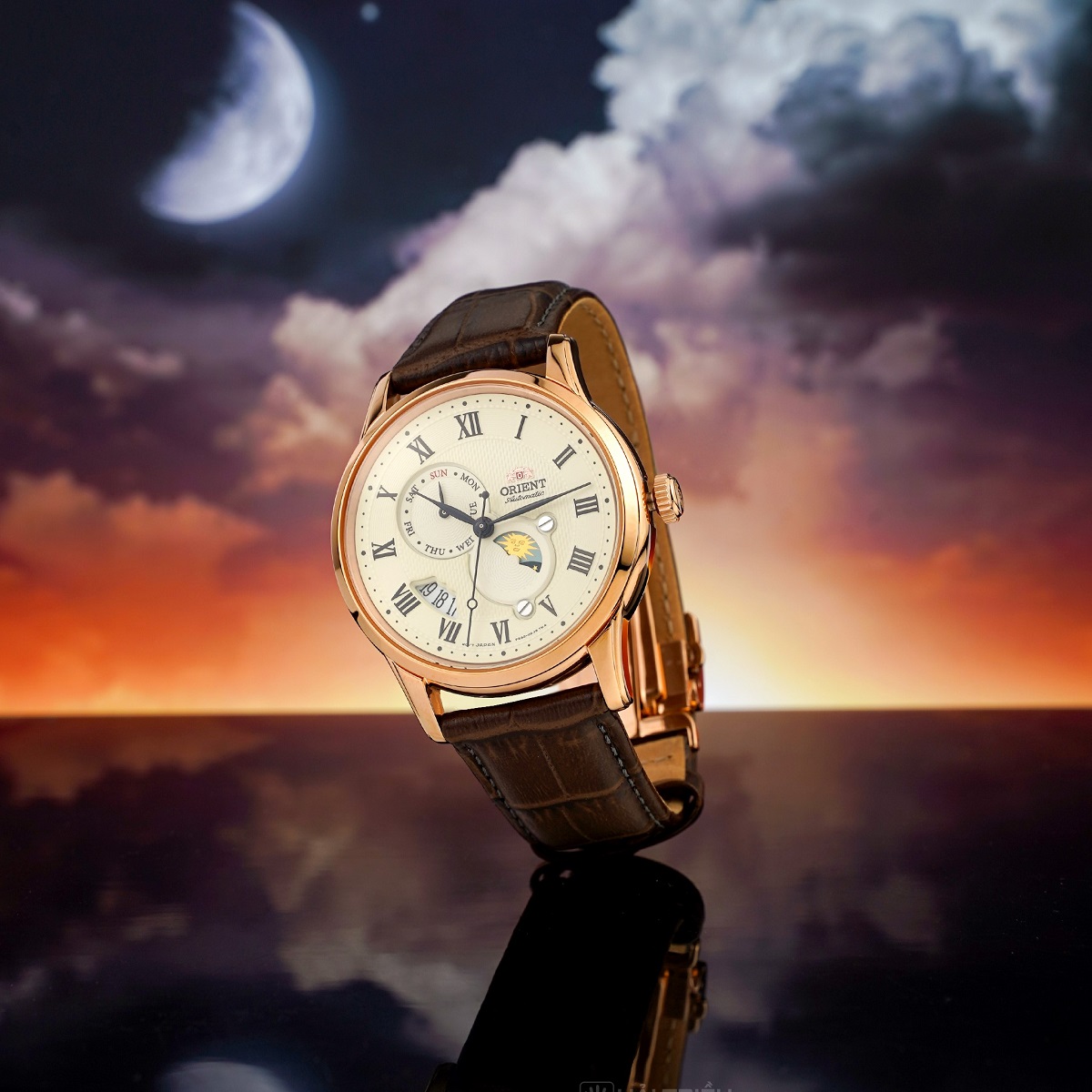 Đồng hồ Orient Sun and Moon RA-AK0007S30B