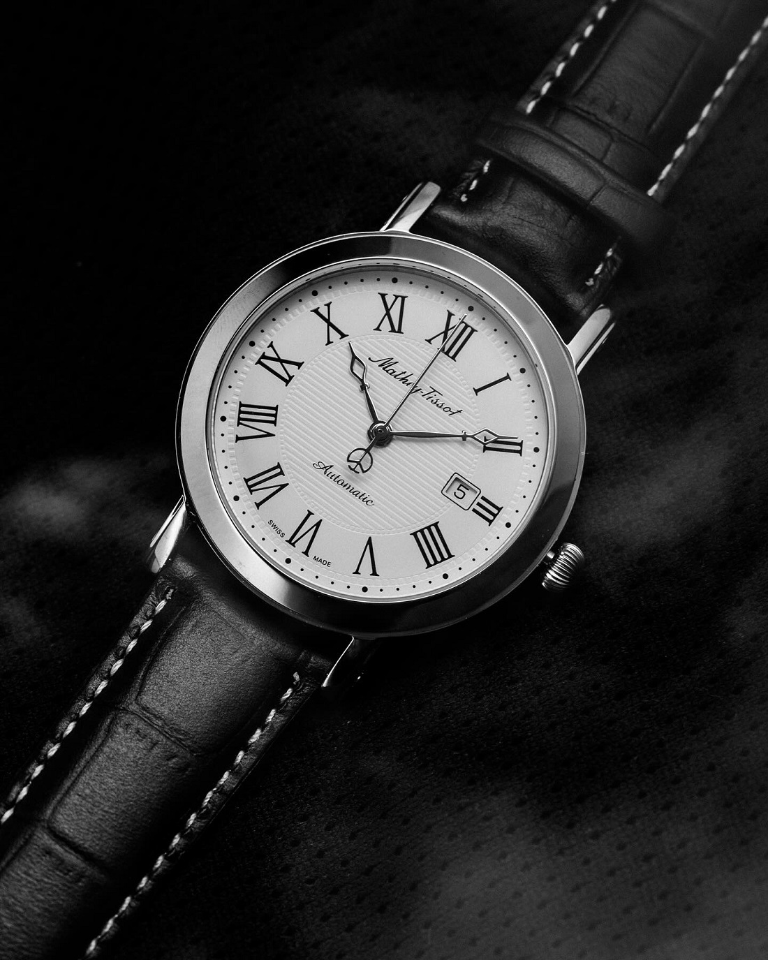 Cận cảnh thiết kế của mẫu Mathey-Tissot City