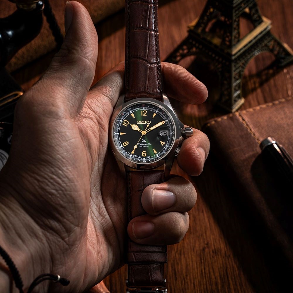So sánh PRS 516 vs. Seiko Prospex Alpinist