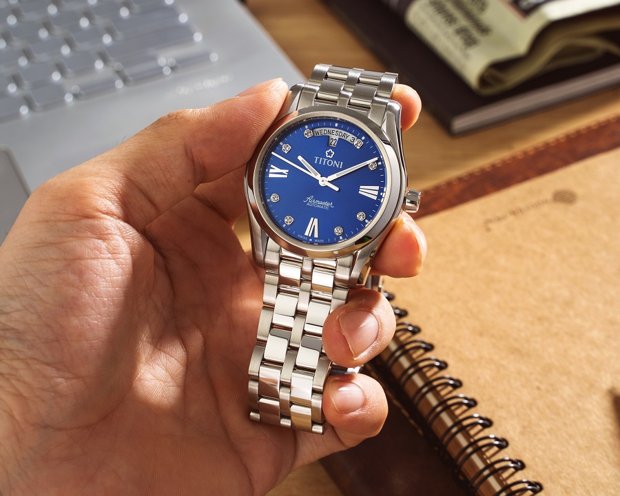 Titoni Airmaster 93808 S-259 là phiên bản bán chạy nhất của thương hiệu này trong năm 2025 tại hệ thống cửa hàng Đồng Hồ Hải Triều.