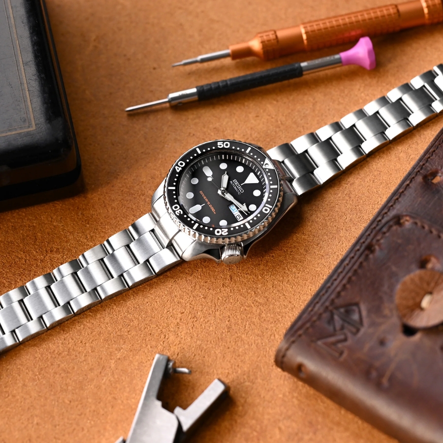 Thay đổi dây đeo đồng hồ Seiko bản Mod