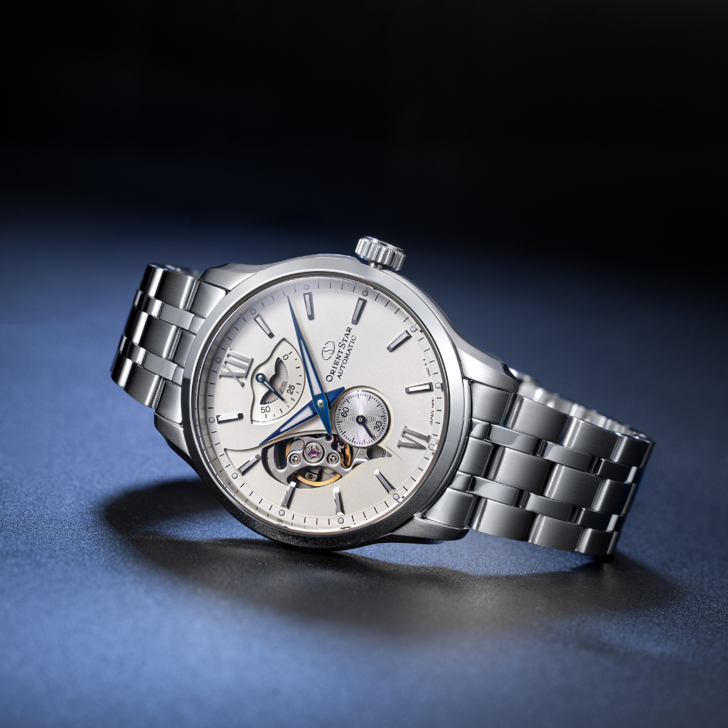 Orient Star là dòng đồng hồ cao cấp với bộ máy cơ khí tinh xảo, thể hiện sự sang trọng và đẳng cấp