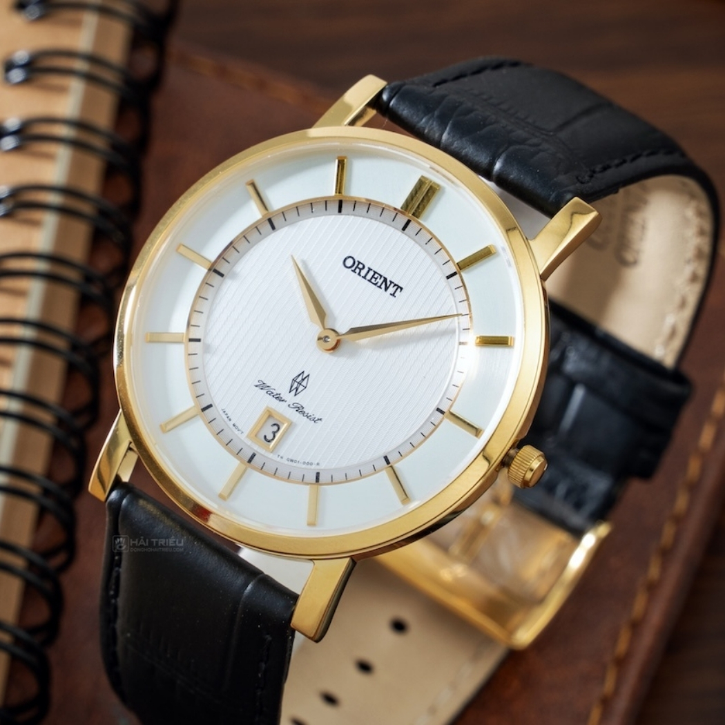 Orient máy Quartz tiện dụng cho những người đàn ông bận rộn