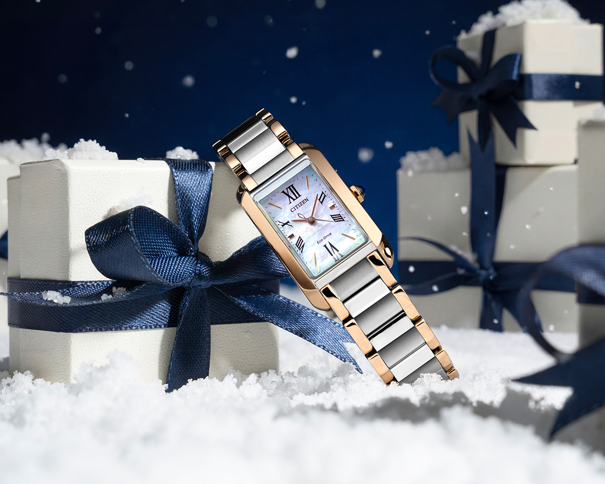 Citizen nữ mặt vuông EG7110-54Y với 2 màu Demi