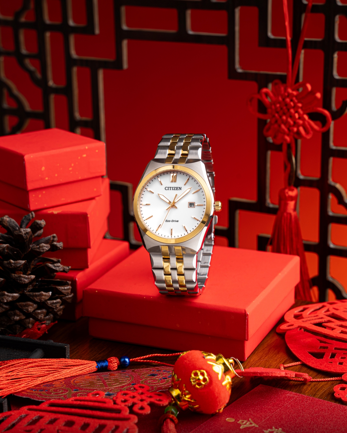 Đồng hồ Citizen Eco-Drive WR100 BM7334-58B phối màu demi vàng bạc nổi bật