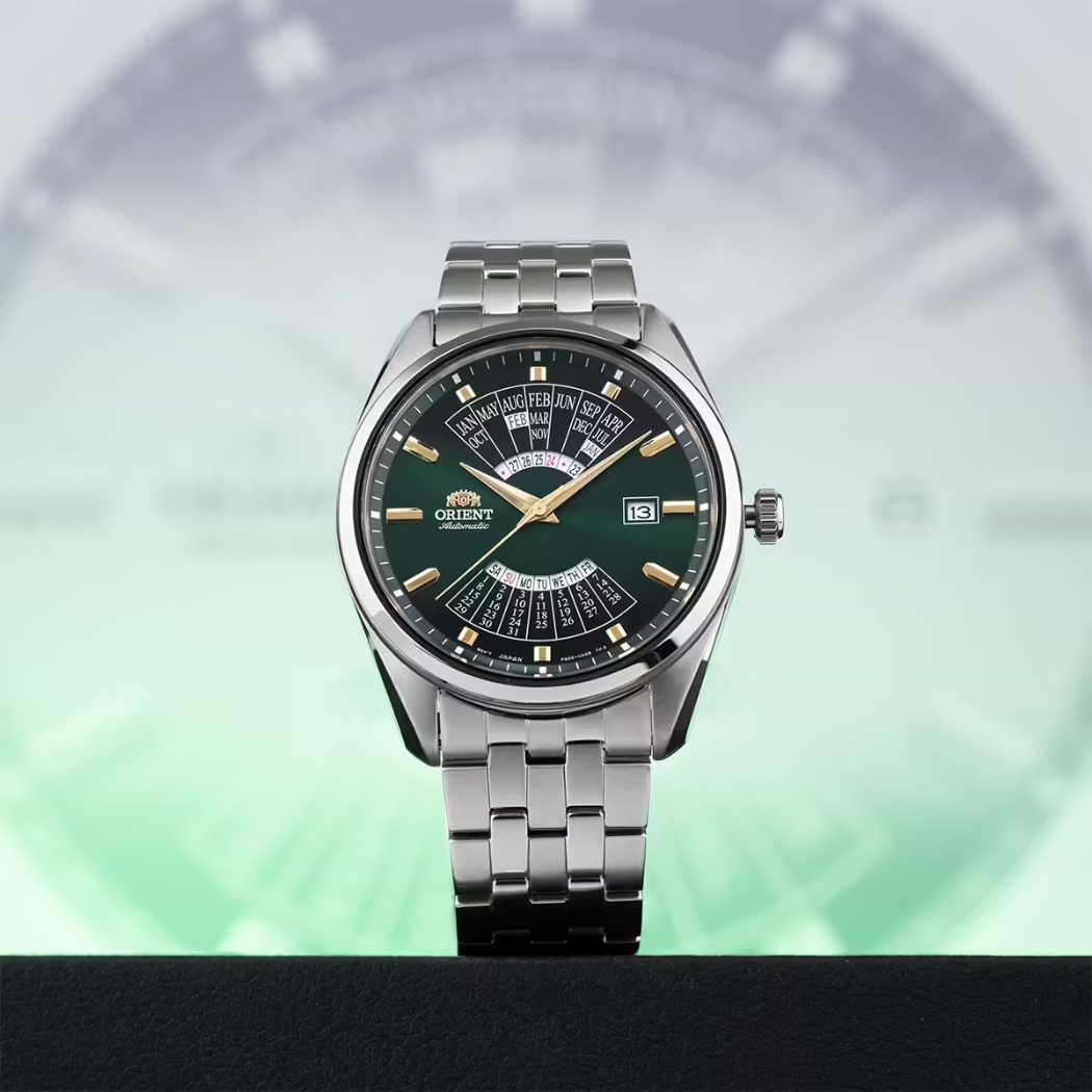 Orient RA-BA0002E30B Mặt số xanh lá cây phù hợp cho người mệnh Mộc