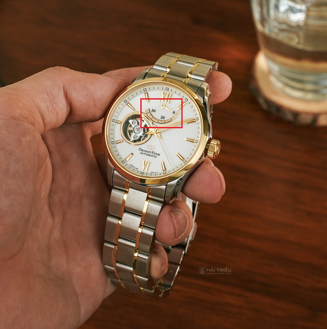 Thang đo mức trữ cót trên đồng hồ Orient Star Classic 