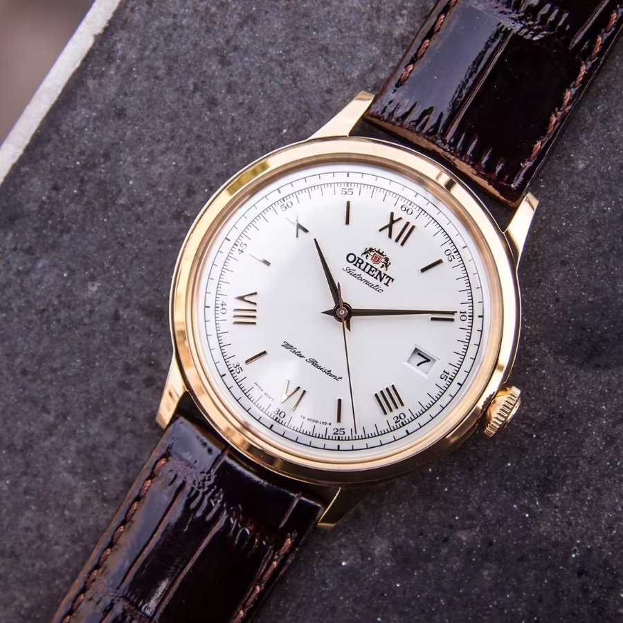 Orient Bambino Gen 2 FAC00007W0 vỏ mạ vàng nổi bật