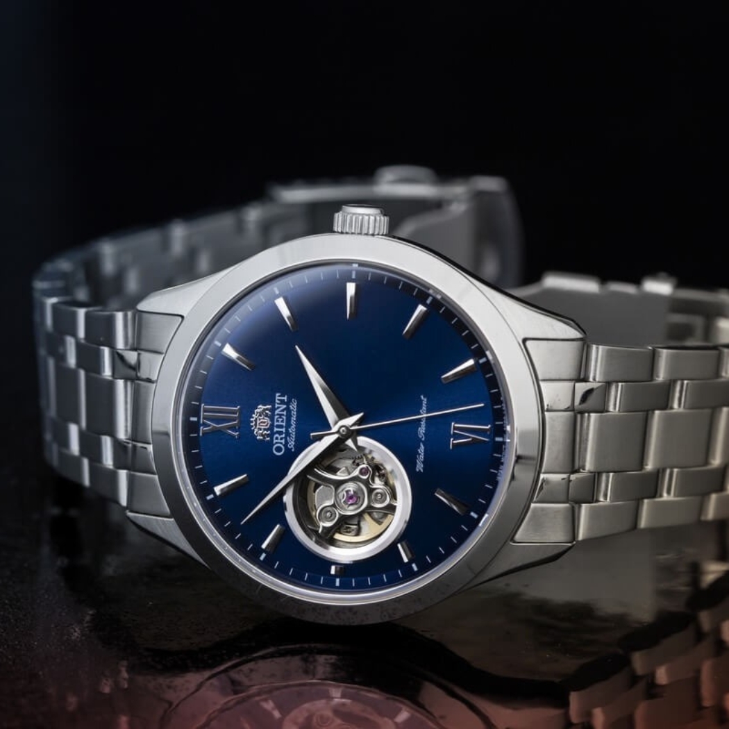 Orient TAG03001D0 mặt số xanh dương khác biệt