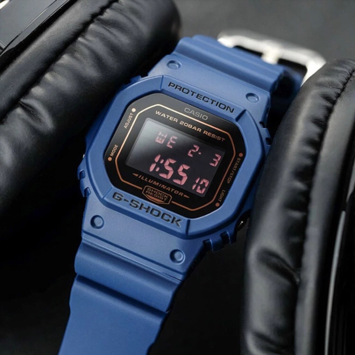 Cận cảnh đồng hồ Casio G-Shock DW-5600BBM-2DR.