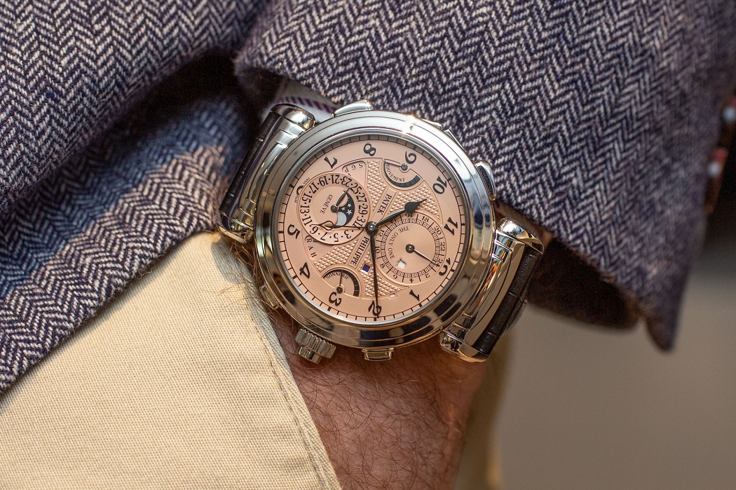Phiên bản Patek Philippe Grandmaster Chime 6300A được định giá là mẫu đồng hồ nam đắt nhất thế giới