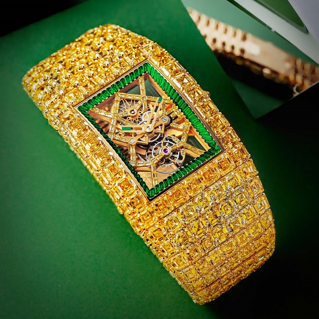 Jacob & Co. Billionaire Timeless Treasure đính kim cương vàng
