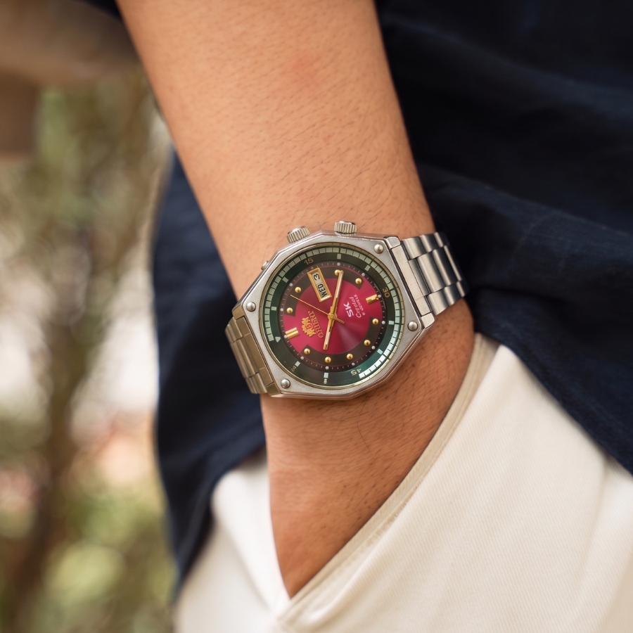 orient sk 1980 phiên bản mặt lửa được giới mộ điệu săn đón 