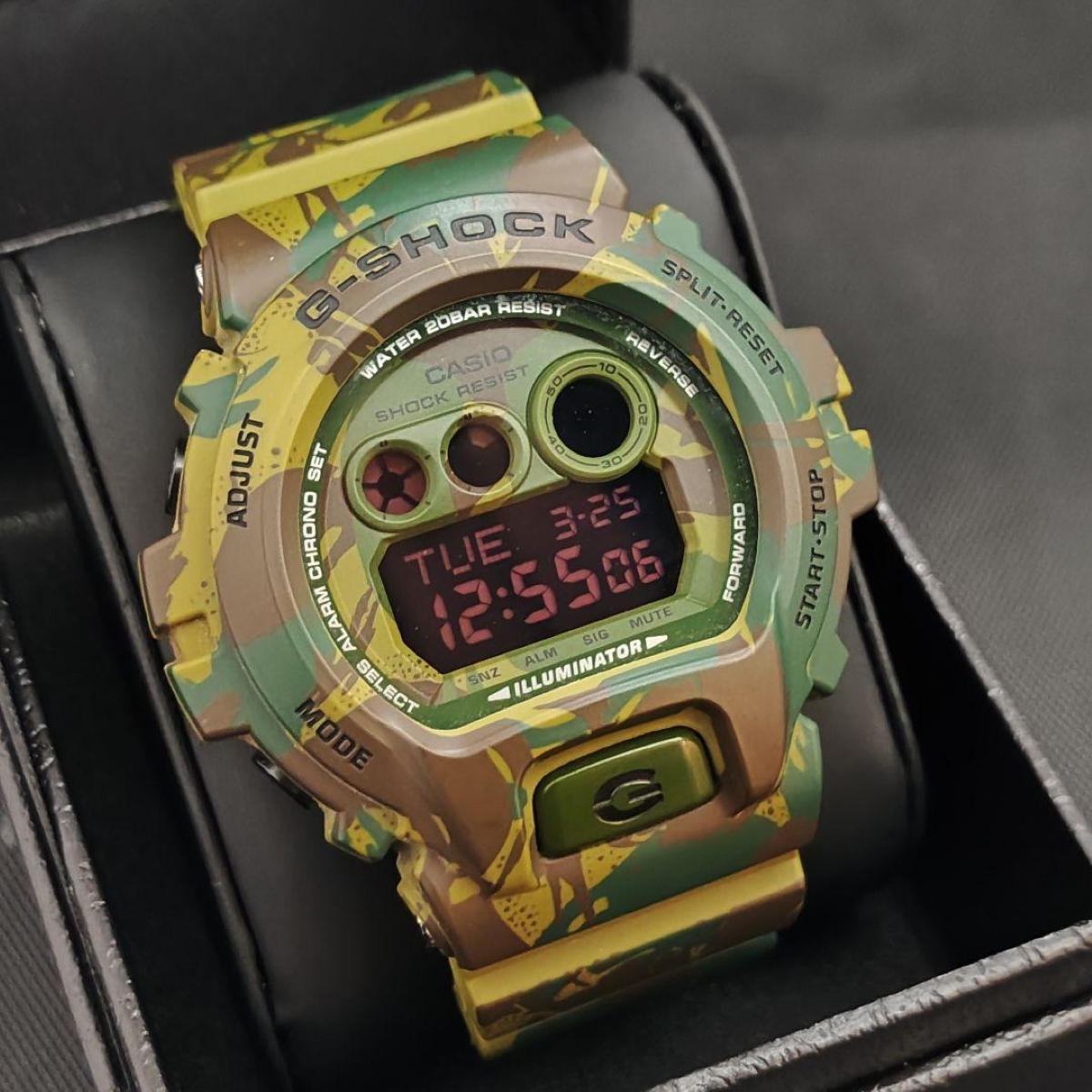 Casio G-Shock GD-X6900MC-3DR có tính năng tự bật đèn.