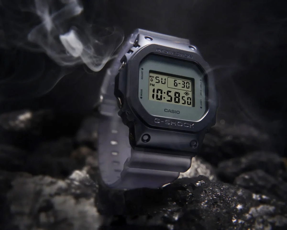 G-Shock quân đội GM-5600MF-2DR.