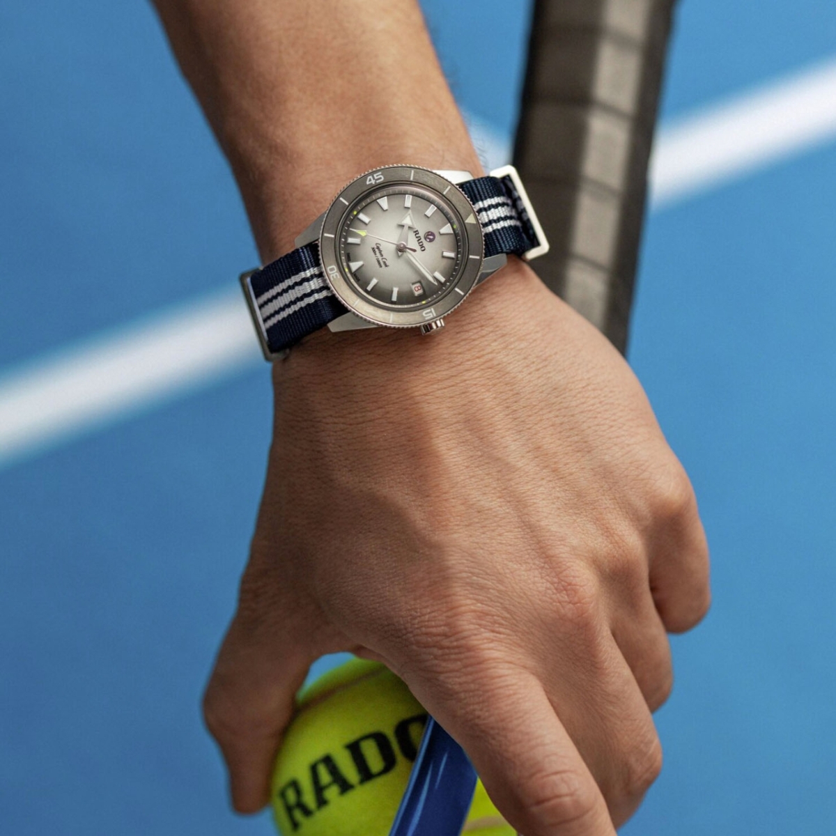 Đồng hồ Rado Captain Cook Tennis Limited Edition R32222108.
