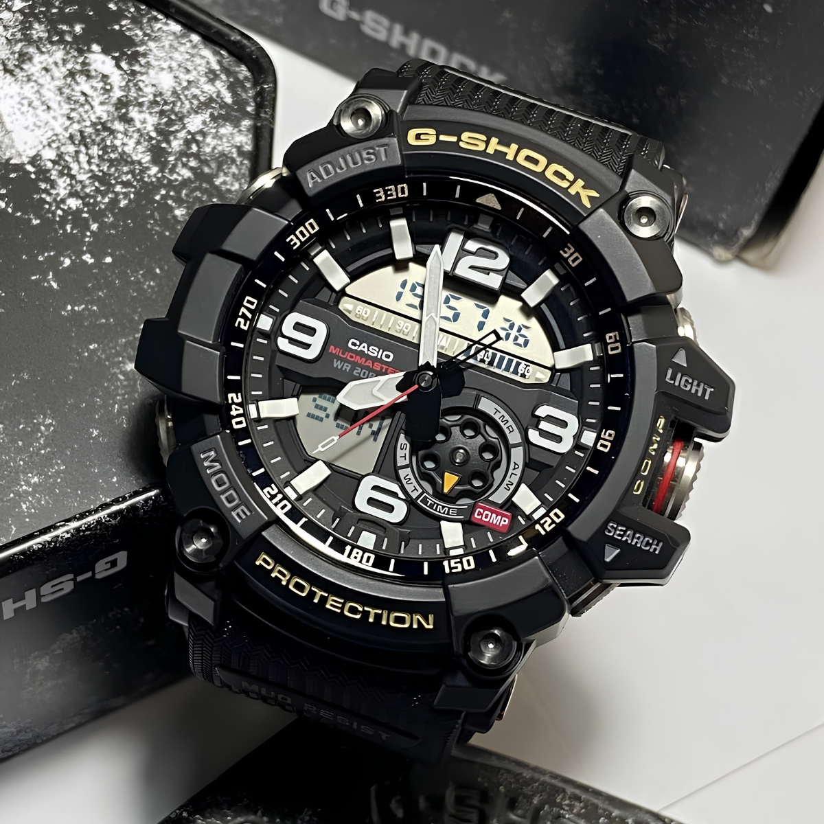 Đồng hồ G-Shock GG-1000-1ADR phong cách quân đội.