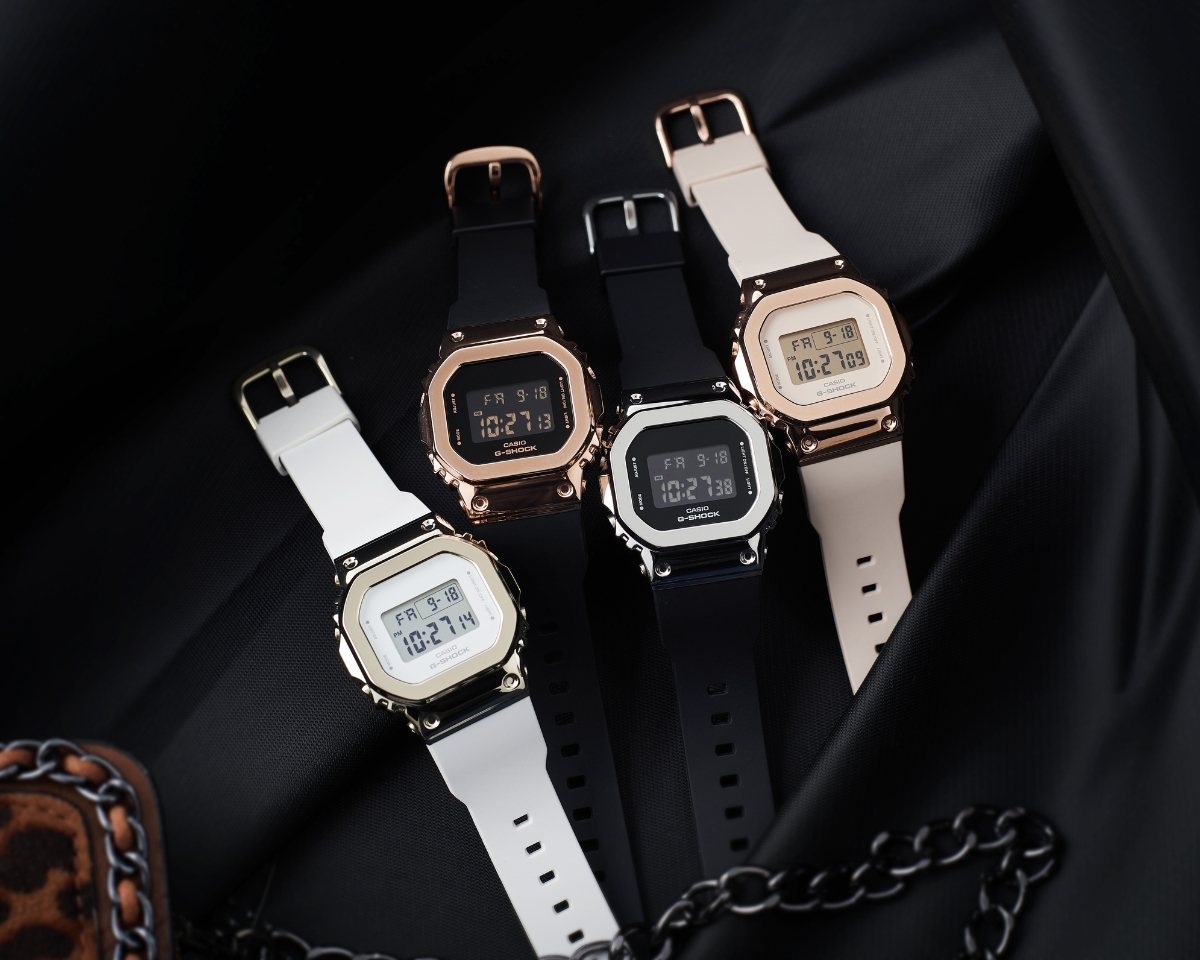 Bốn mẫu đồng hồ G-Shock GM-S5600 chống nước 20Bar .