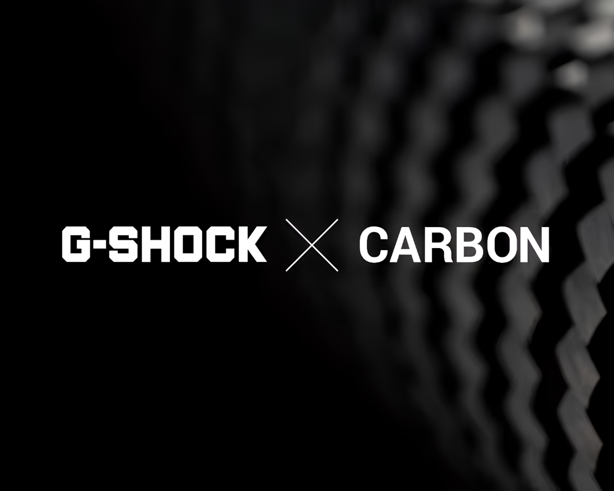 Đồng hồ G-Shock Carbon.
