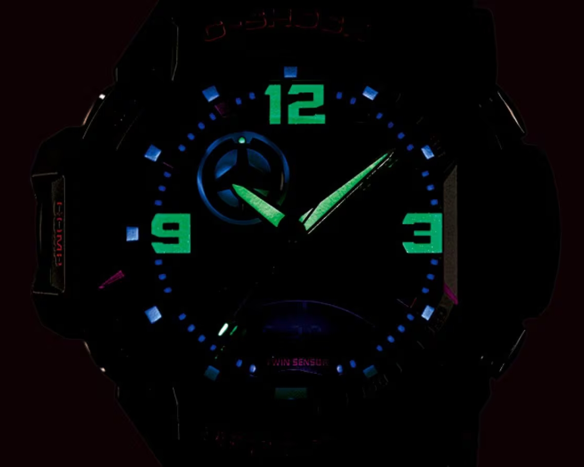 LED black light trên đồng hồ GA-1000.