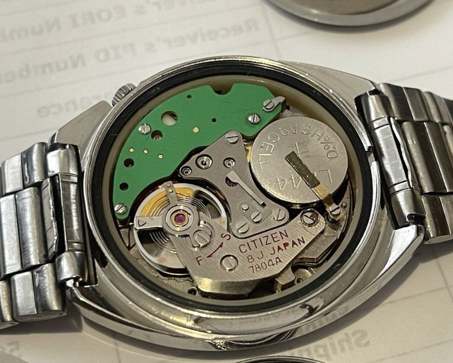 Bộ máy điện tử cơ học của Citizen Cosmotron