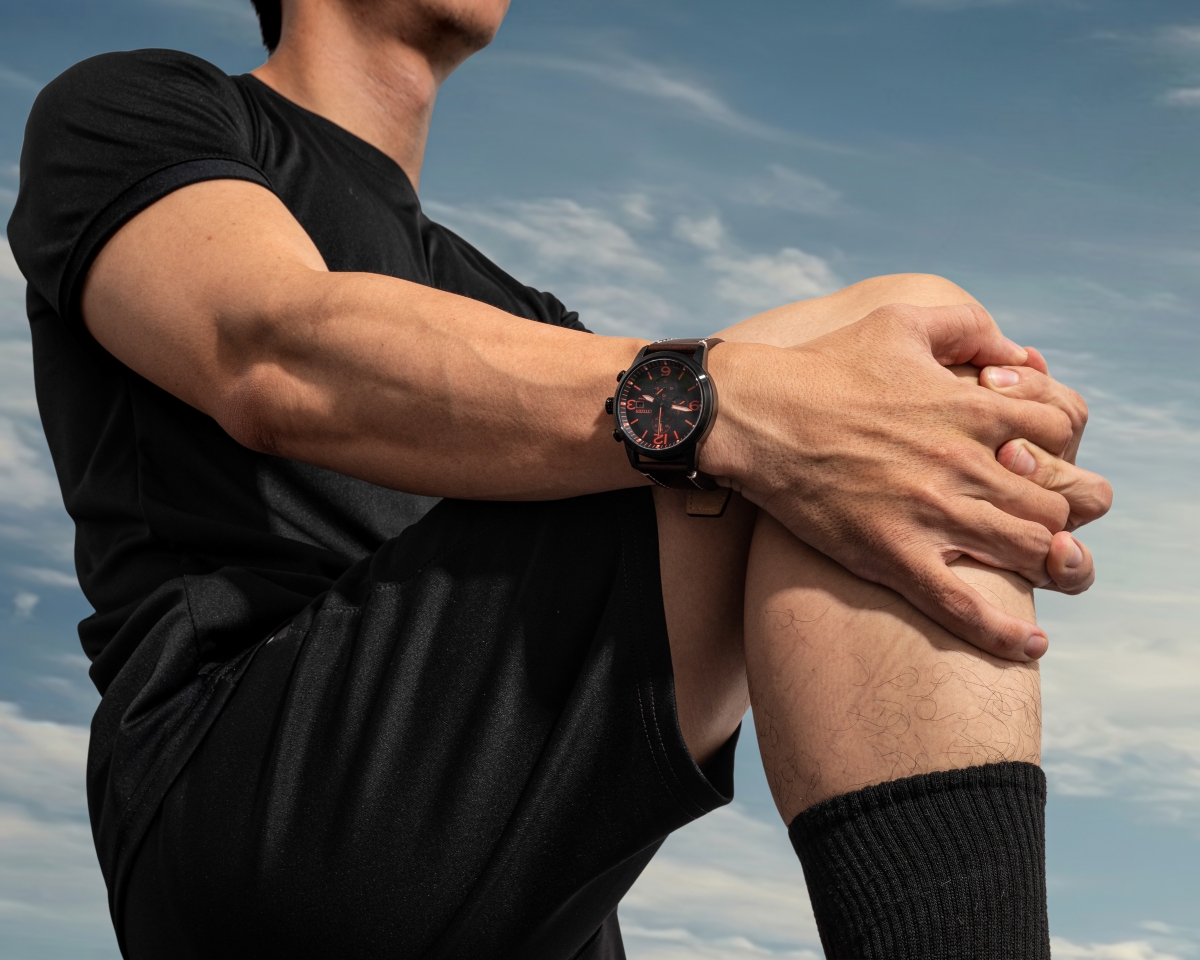 Citizen nam Eco-Drive dây da phong cách bấm giờ thể thao